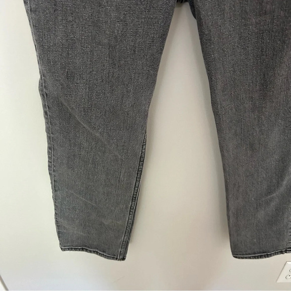 Abercrombie & Fitch Ultra High Rise Ankle Straight Jean Grey Wash Size 26 Short - Picture 4 of 9